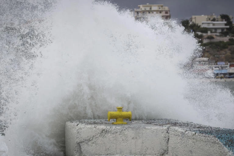 Η Γ.Γ.Πολιτικής Προστασίας συμβουλεύει: Πως να προστατευτείτε από τα ακραία καιρικά φαινόμενα